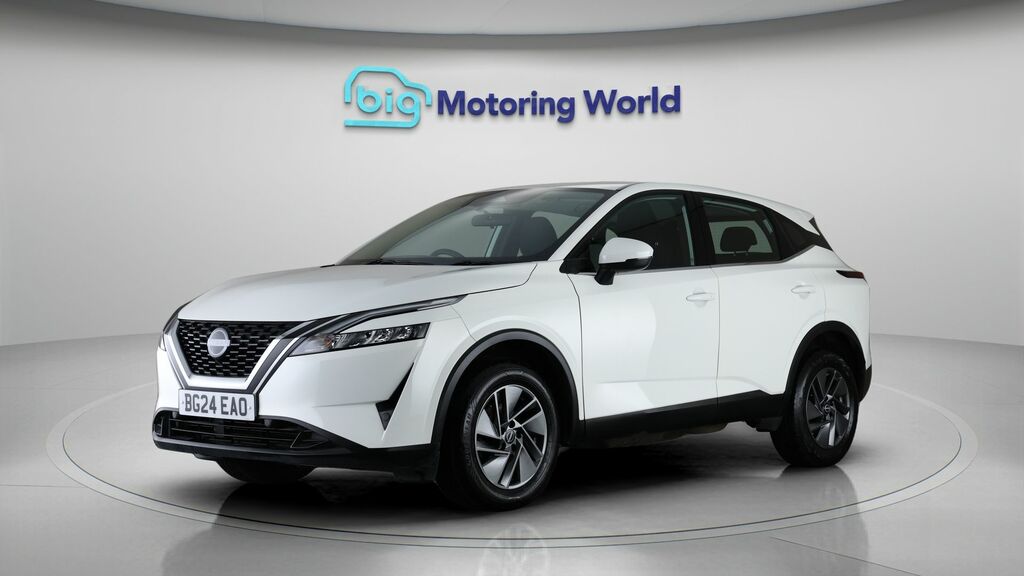 Nissan Qashqai Acenta Premium BG24EAO White #3