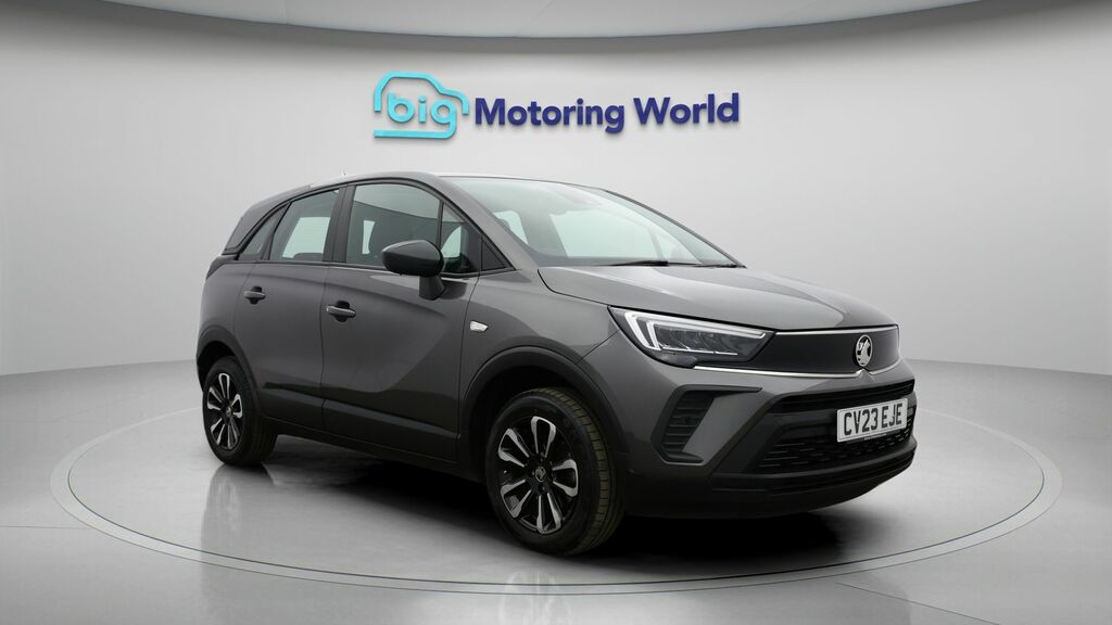 Vauxhall Crossland Design Grey