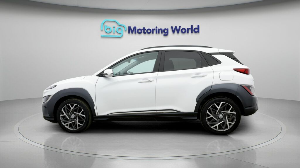 Hyundai Kona Premium DH23LVV White #4