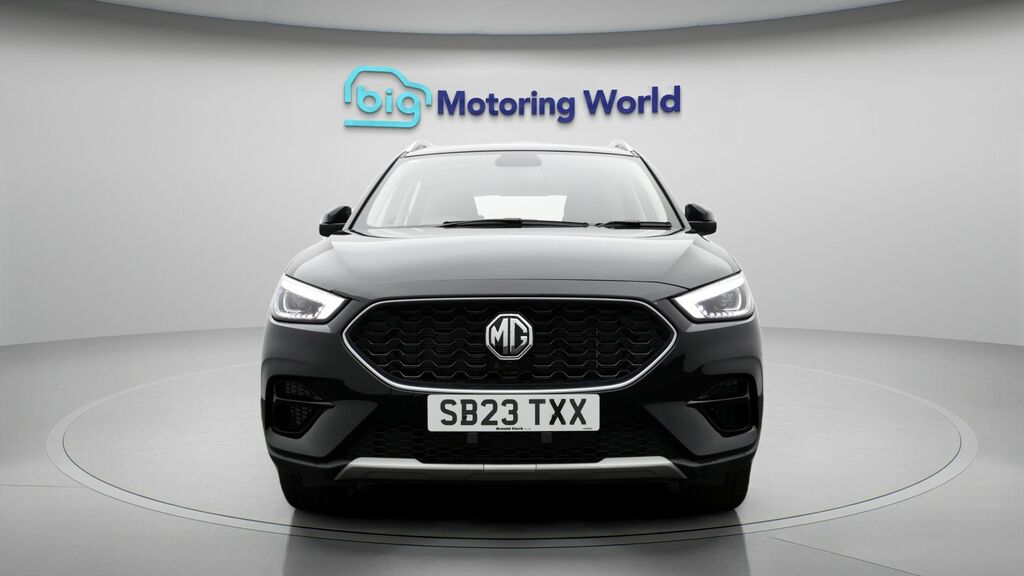 MG ZS Excite Black #2