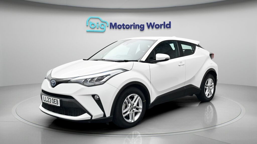 Toyota C-Hr Icon LL23OEB White #3