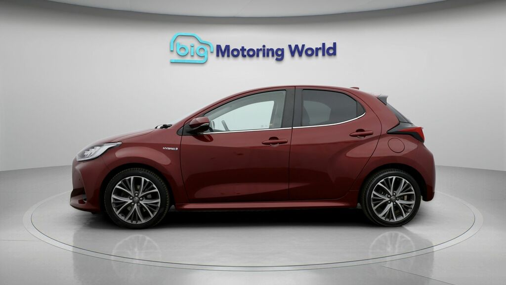 Toyota Yaris Excel Red #4