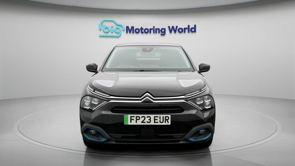 Citroen e-C4 Shine Plus Black #2