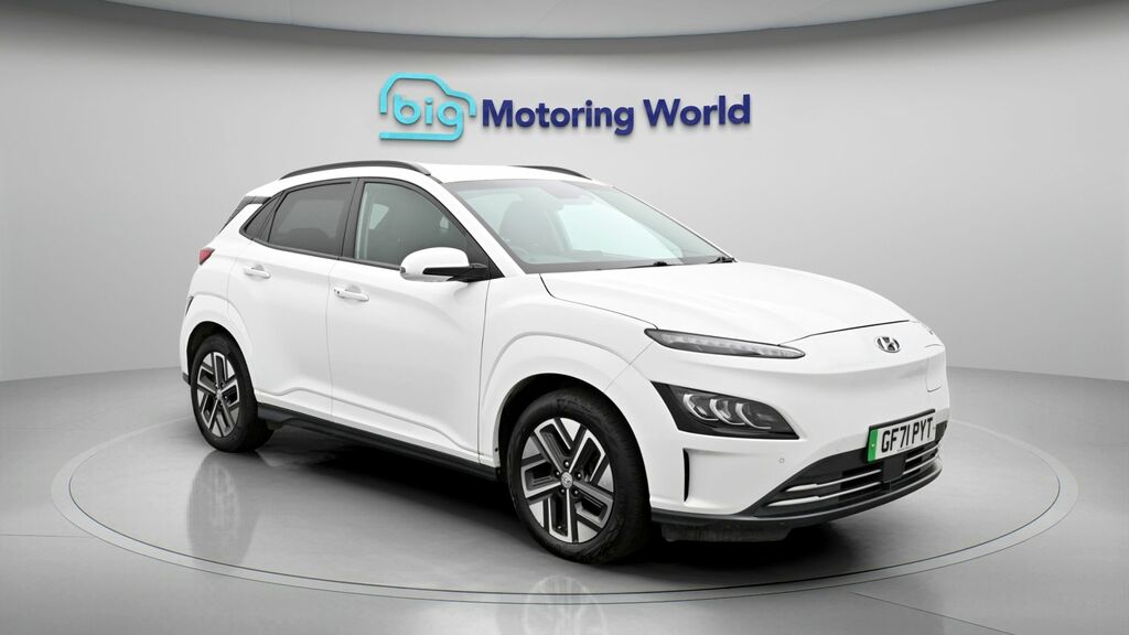 Hyundai Kona Premium White