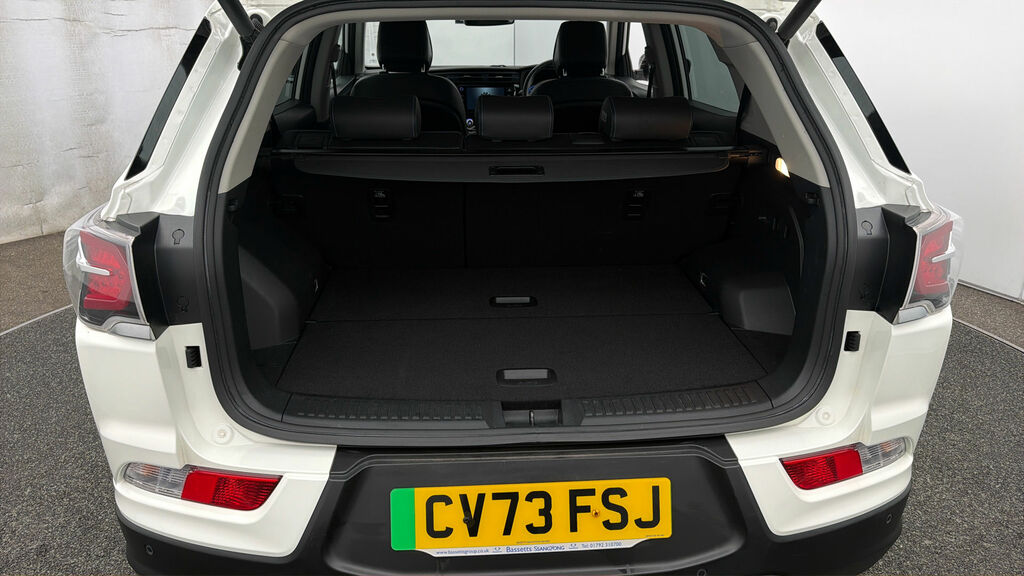 SsangYong Korando e-Motion 140Kw Ultimate 61.5Kwh Black #16
