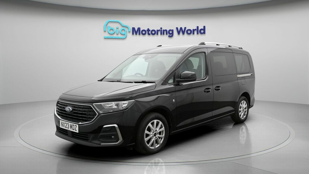 Ford Grand Tourneo Connect Titanium Black #3