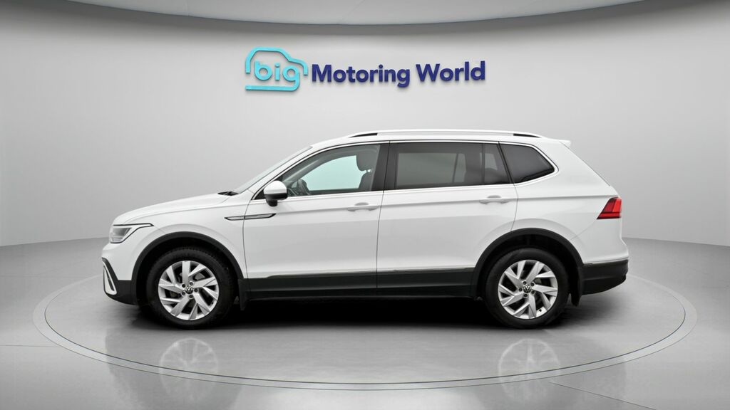 Volkswagen Tiguan Allspace Life White #4