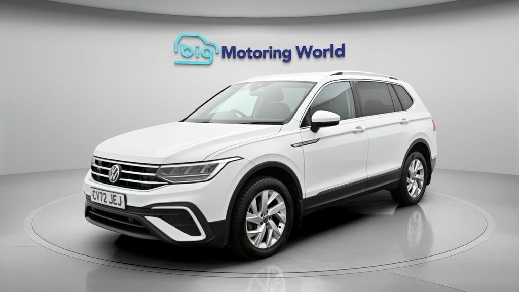 Volkswagen Tiguan Allspace Life White #3