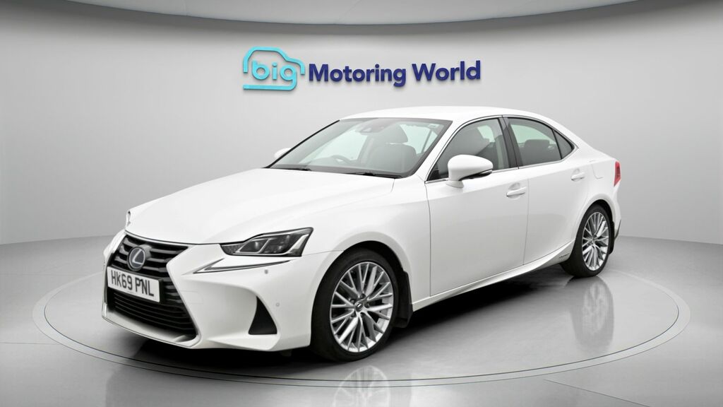 Lexus IS Is 300H Cvt White #3