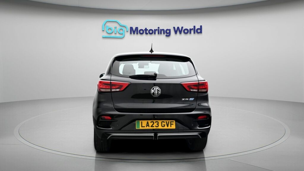 MG ZS Se Long Range LA23GVF Black #6
