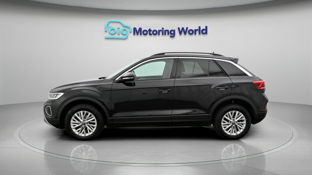 Volkswagen T-Roc Life YF23XVK Black #4