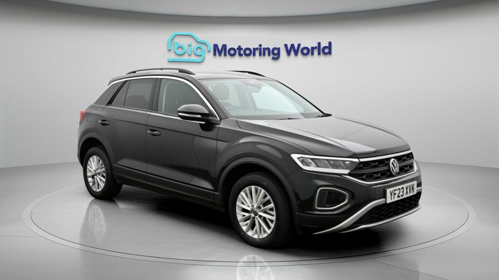 Volkswagen T-Roc Life Black