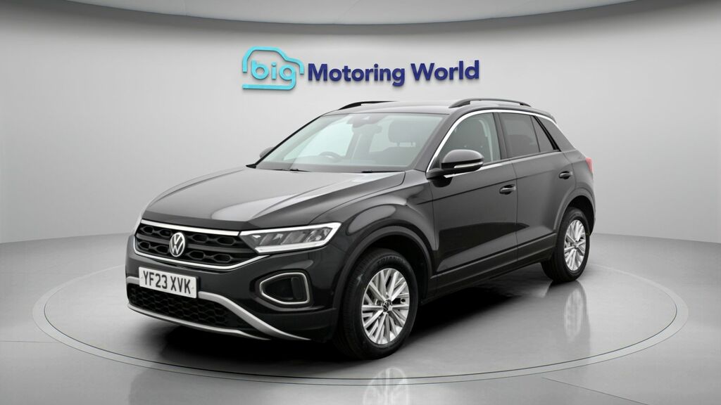 Volkswagen T-Roc Life YF23XVK Black #3