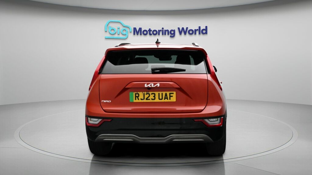 Kia Niro 4 Orange #6