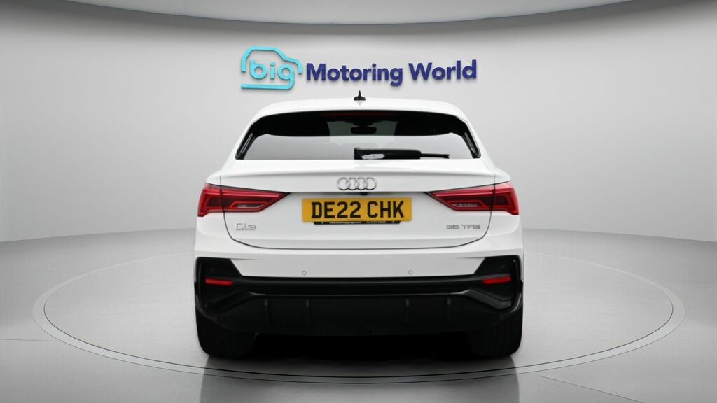 Audi Q3 Black Edition DE22CHK White #6