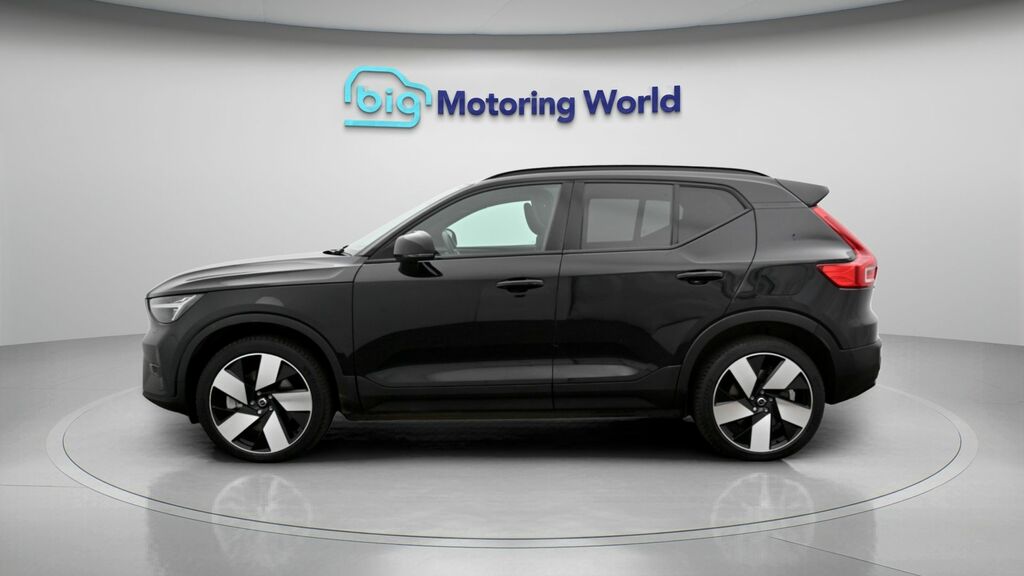 Volvo XC40 Ultimate YE24WFX Black #4