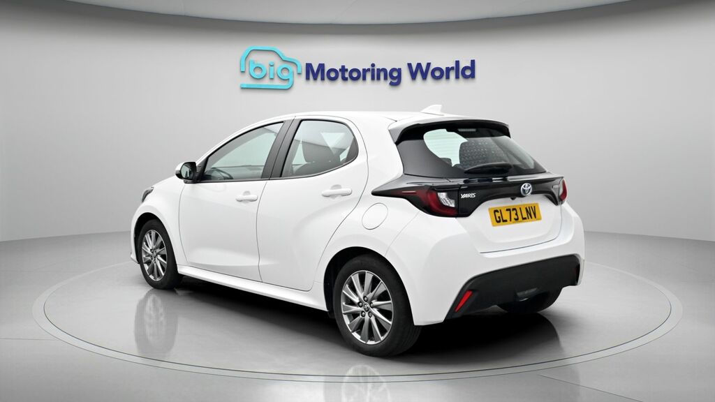 Toyota Yaris Icon GL73LNV White #5