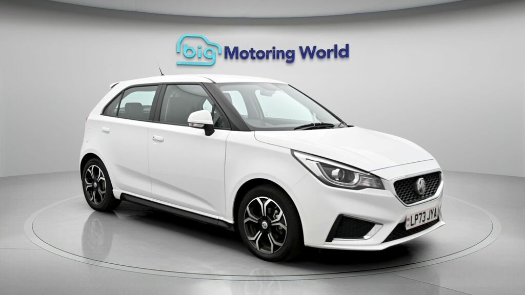 MG MG3 Exclusive Nav White
