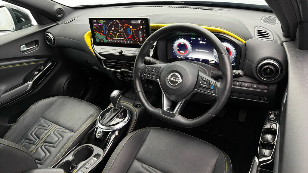Nissan Juke N-sport Grey