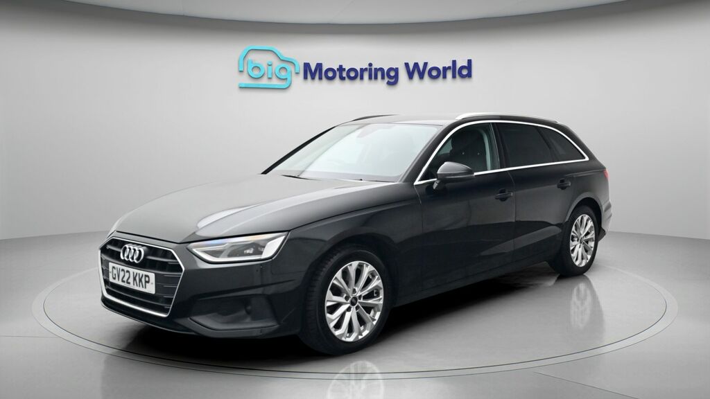 Audi A4 Avant Technik Black #3