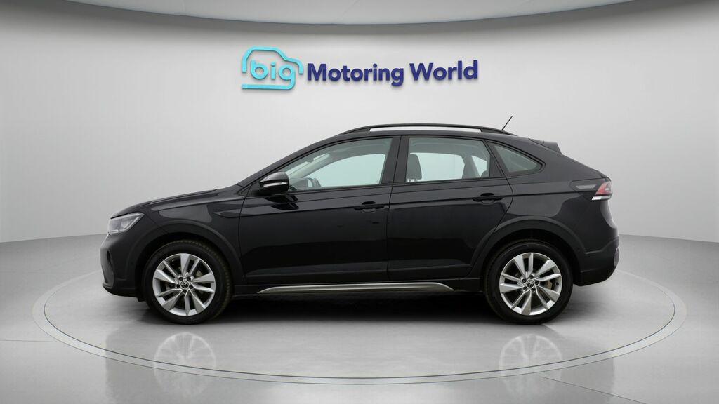 Volkswagen Taigo Life Black #4