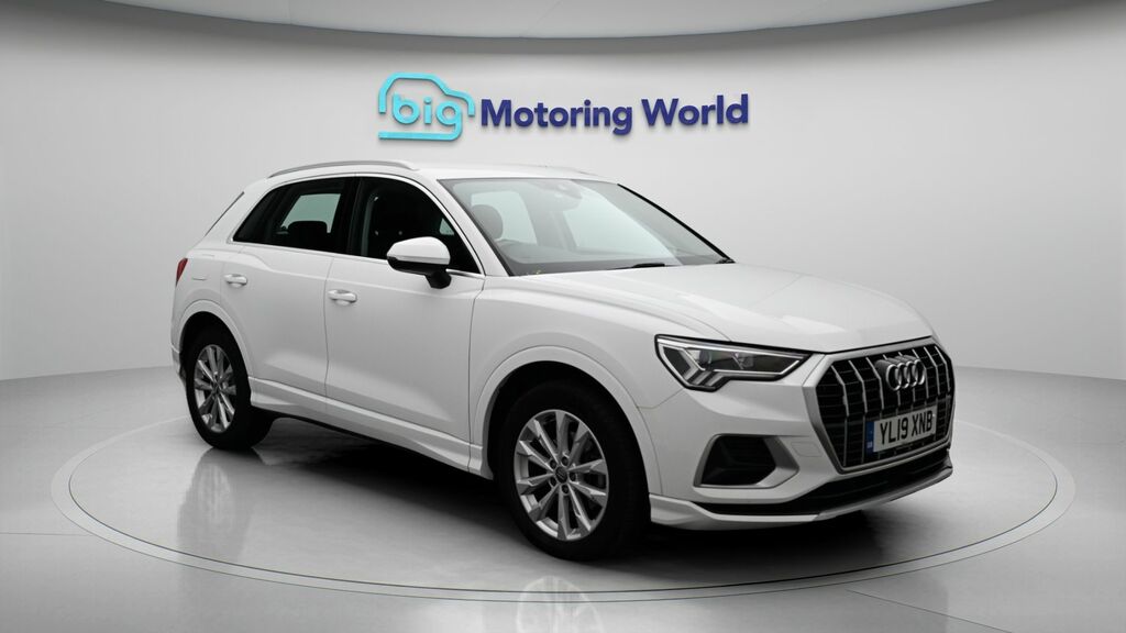 Audi Q3 Sport White