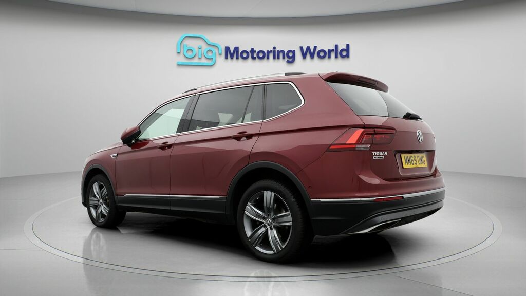 Volkswagen Tiguan Allspace Sel Red #5