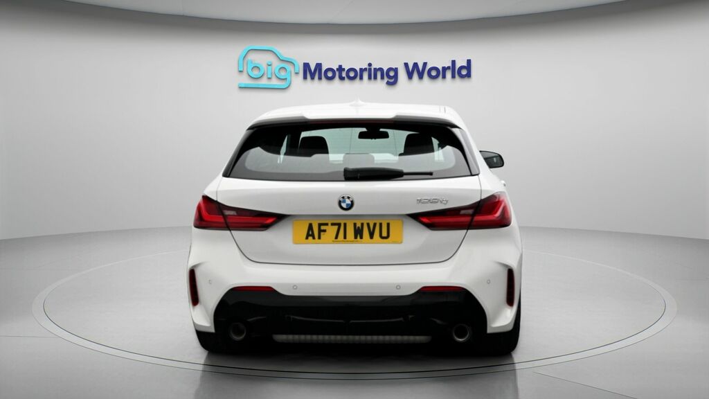 BMW 1 Series Auto White #6