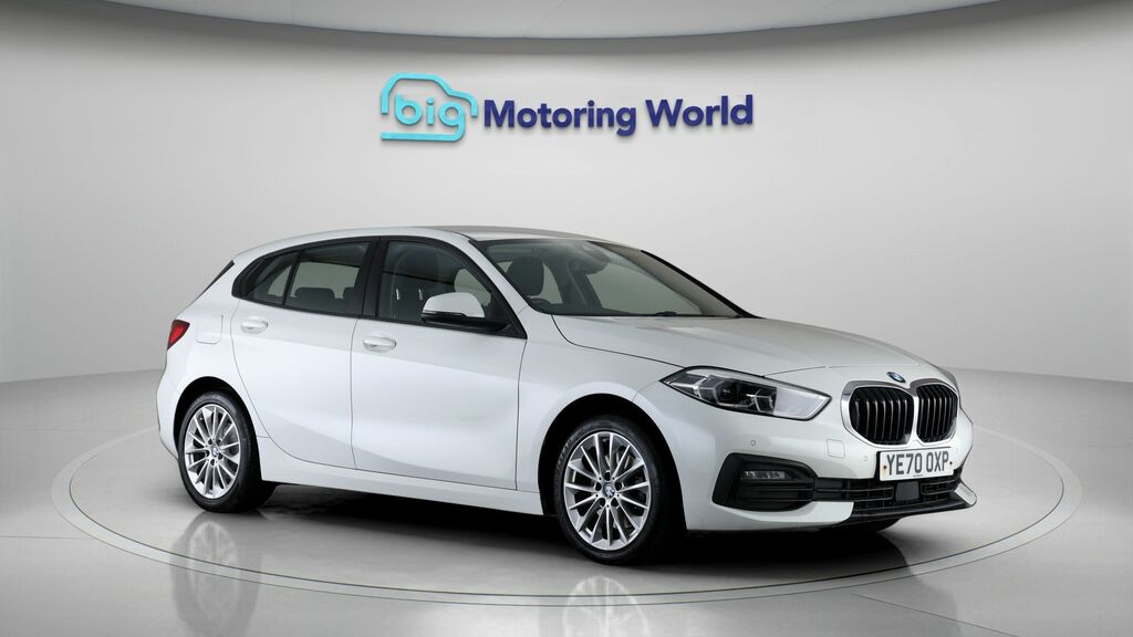 BMW 1 Series Se YE70OXP White