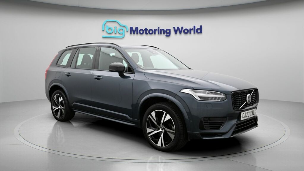 Volvo XC90 Plus Blue
