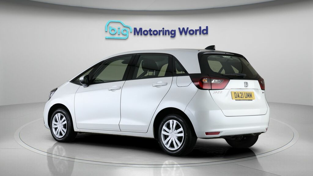 Honda Jazz Se White #5