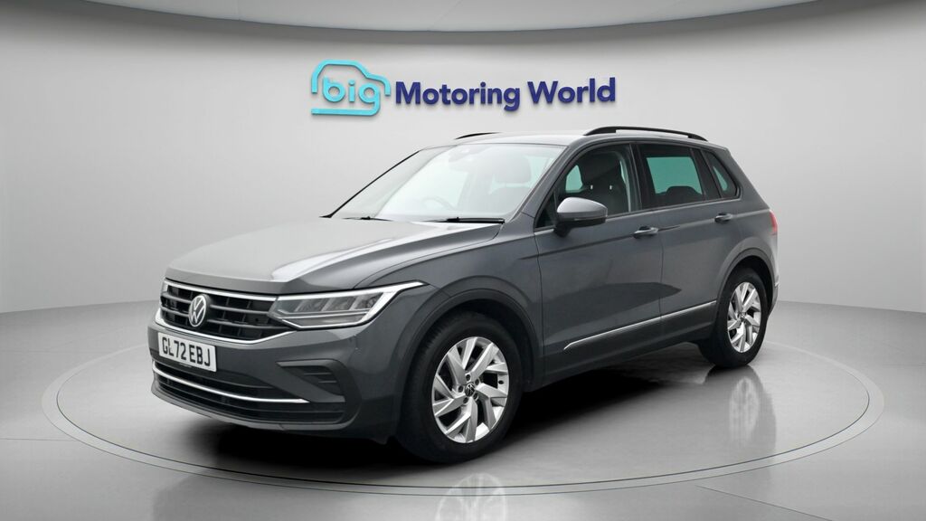 Volkswagen Tiguan Life GL72EBJ Grey #3