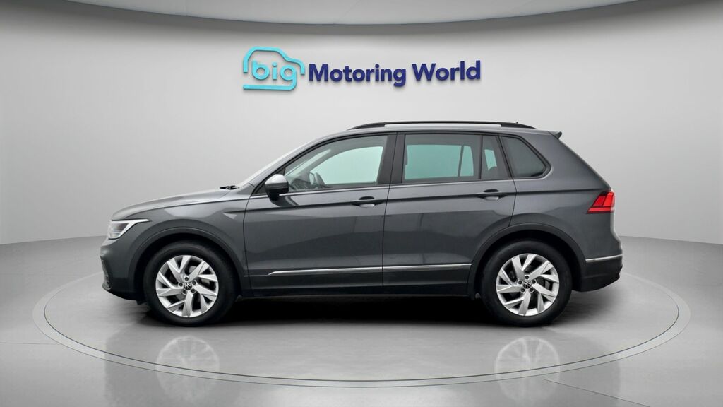 Volkswagen Tiguan Life GL72EBJ Grey #4