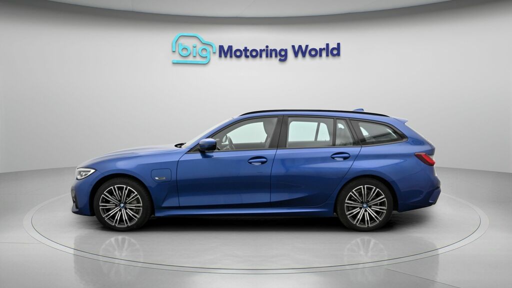 BMW 3 Series M Sport EF71KZZ Blue #4