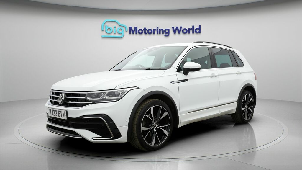 Volkswagen Tiguan R-line MJ23EVV White #3