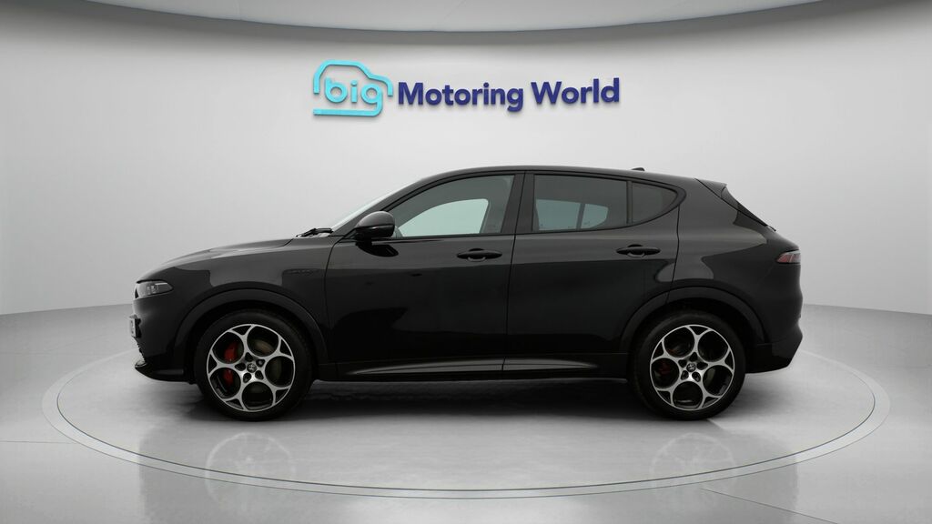 Alfa Romeo Tonale Veloce Black #4