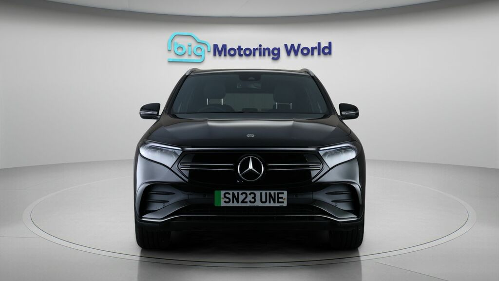 Mercedes-Benz EQA Amg Line Black #2