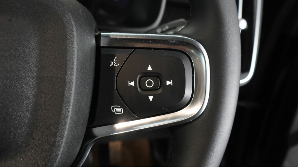 Volvo C40 P8 Recharge Ultimate Twin Motor Latest 82 Kwh Bat White #20