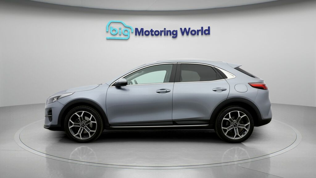 Kia Xceed 3 Silver #4