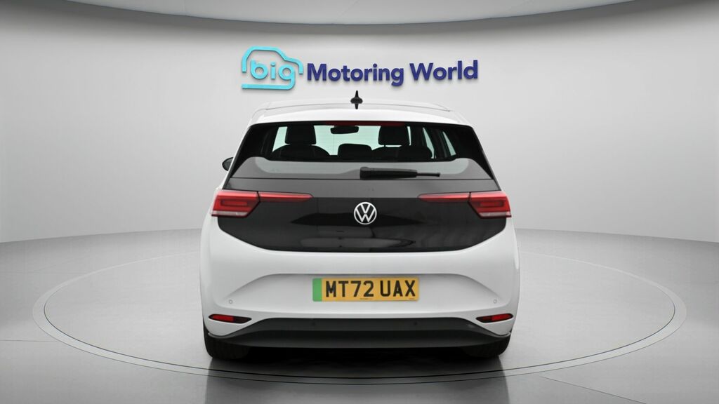 Volkswagen ID.3 Life White #6