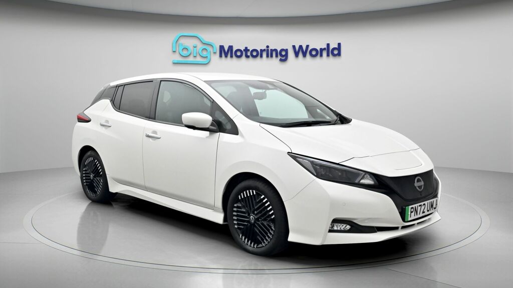 Nissan Leaf Tekna White