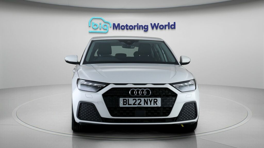 Audi A1 Technik White #2