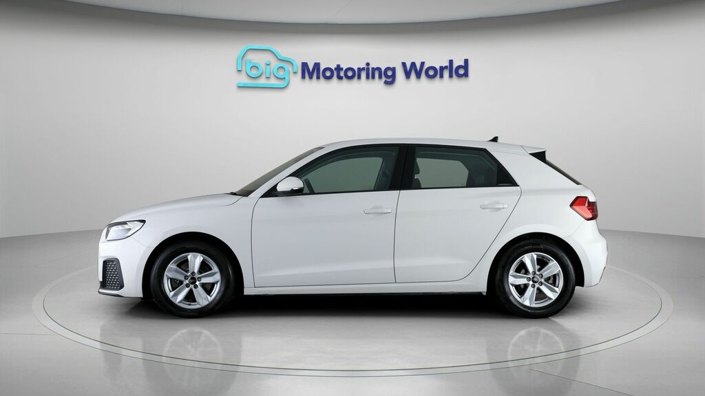 Audi A1 Technik White #4