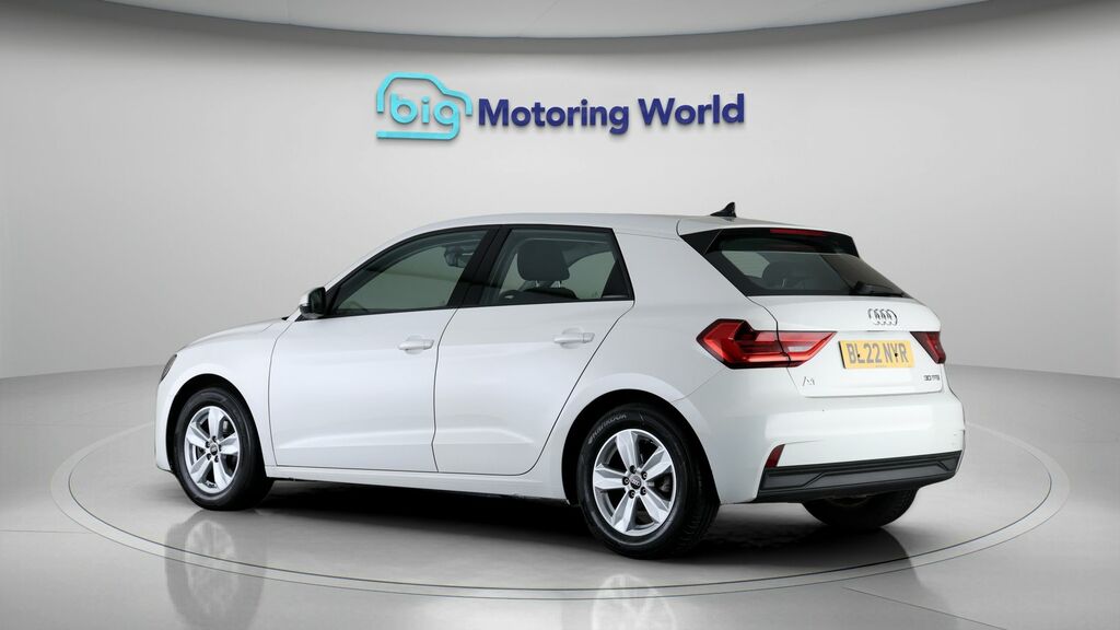 Audi A1 Technik White #5