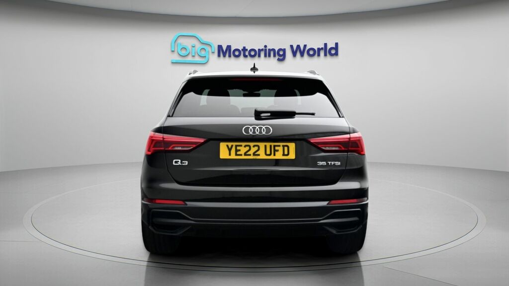 Audi Q3 Black Edition YE22UFD Black #6