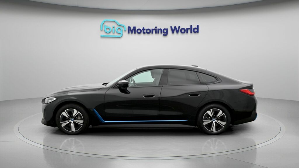 BMW i4 Sport Black #4