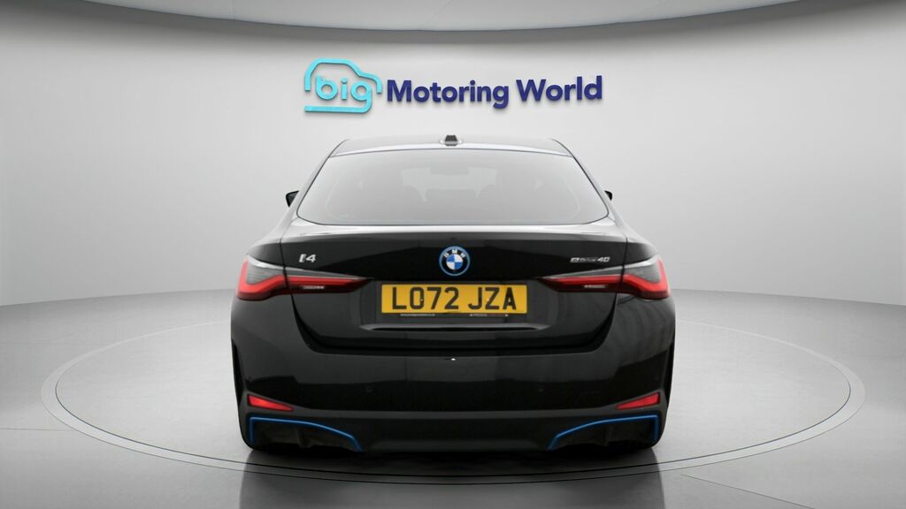 BMW i4 Sport Black #6