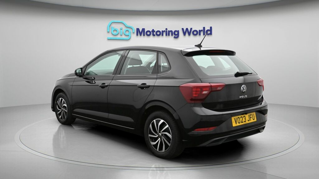 Volkswagen Polo Life VO23JFU Black #5
