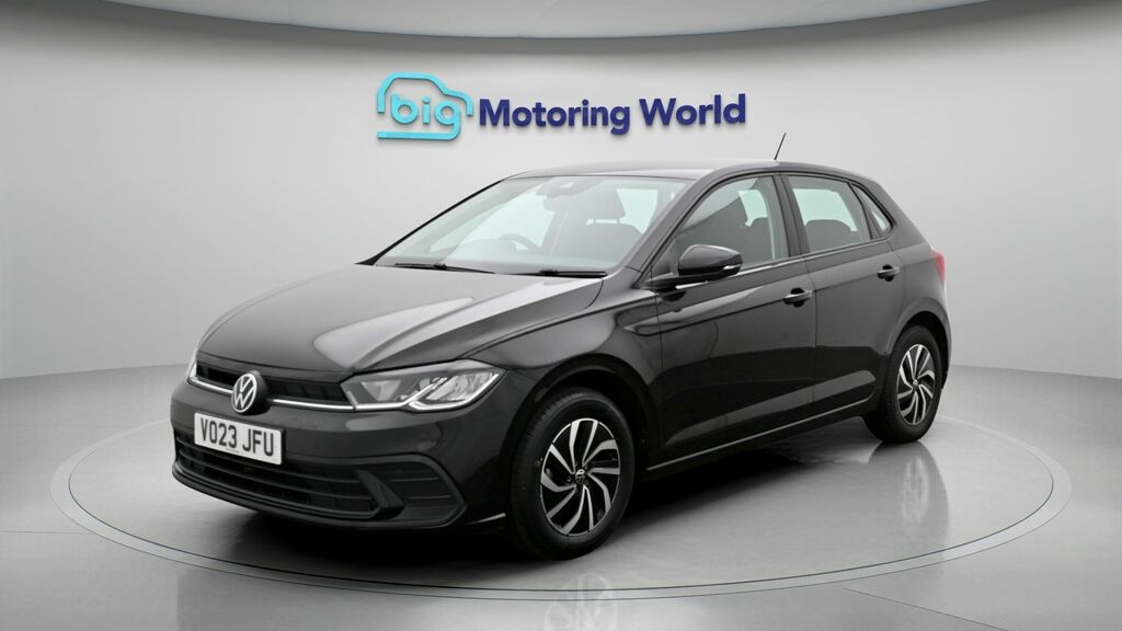 Volkswagen Polo Life VO23JFU Black #3