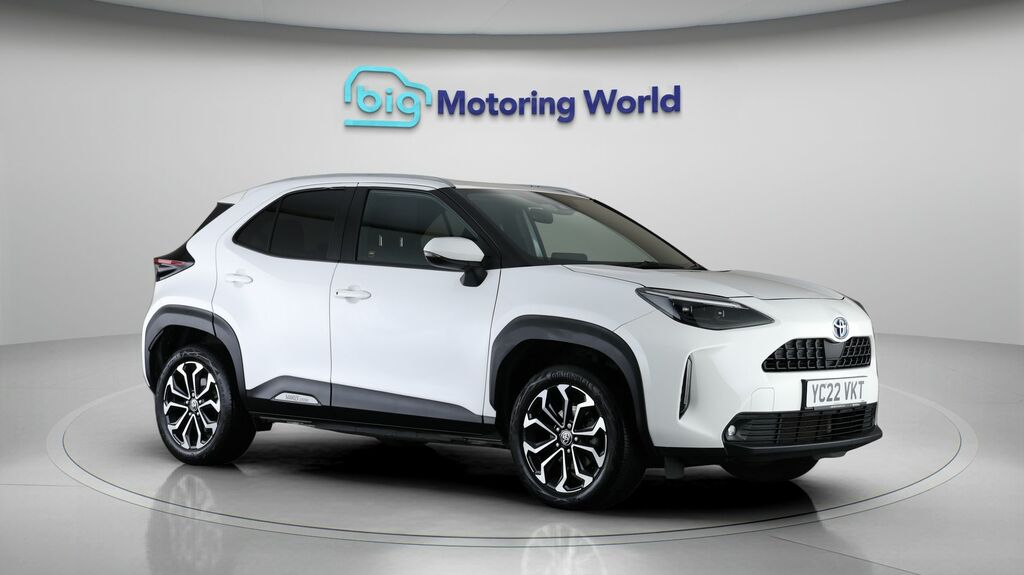 Toyota Yaris Cross Design White